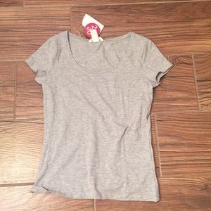 H&M gray t-shirt